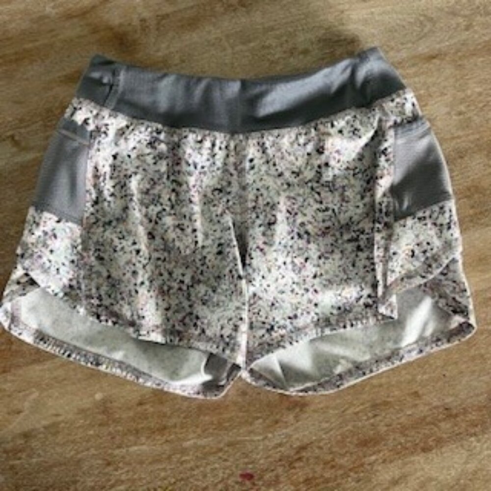 Athleta Girl Printed Running Shorts - Size Medium (8-10)